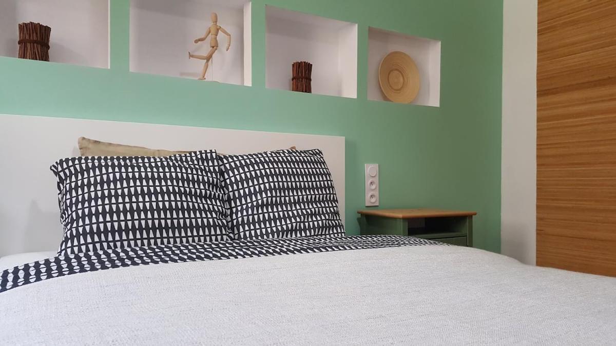 Apartment Two Streets One Stay Stefana & Damrota